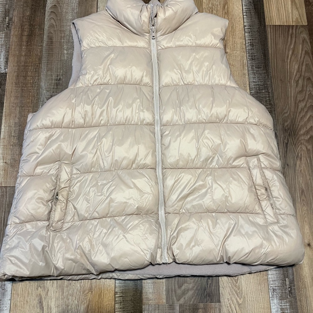 Cream Puffer Vest